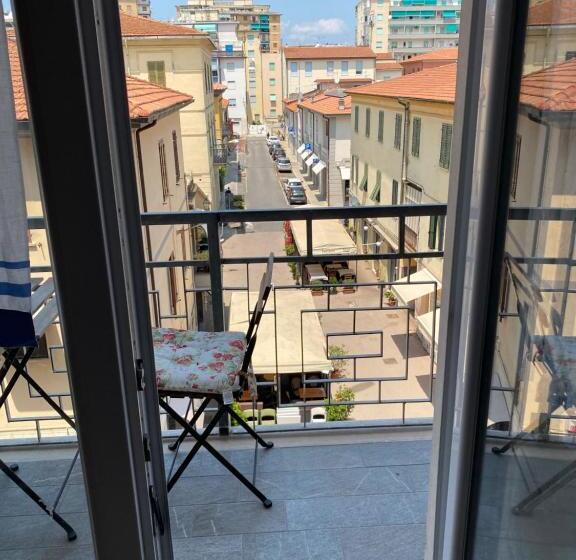 פנסיון Affittacamere Via Roma 12