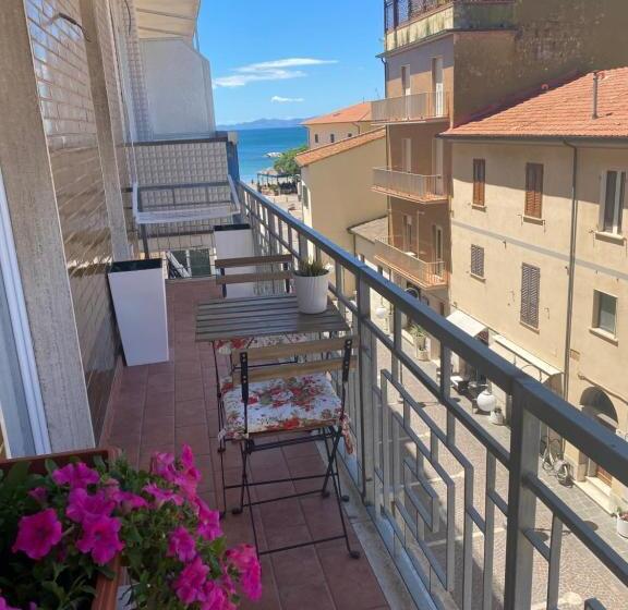 פנסיון Affittacamere Via Roma 12