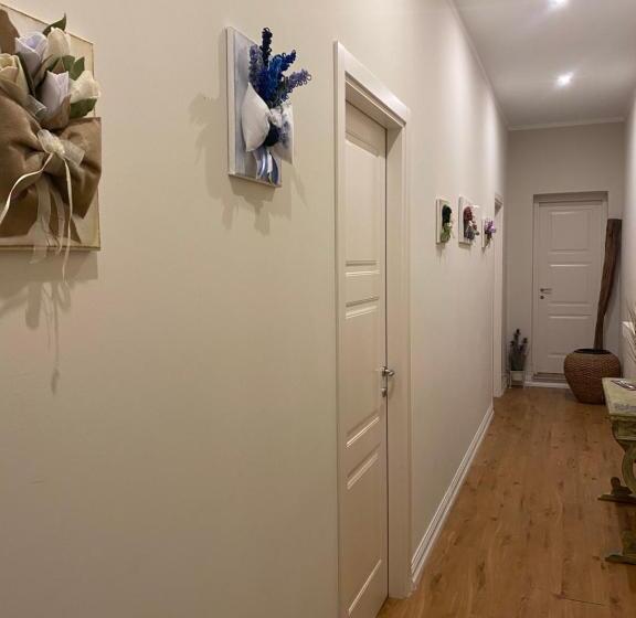 פנסיון Affittacamere Via Roma 12