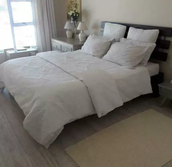 Majatalo Joans Place