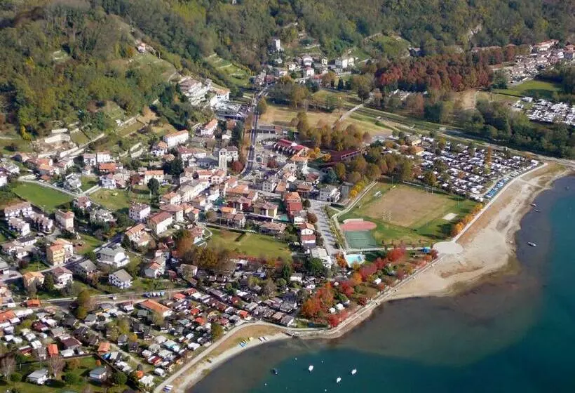 Aamiaismajoitus (B&B) Guest House Il Nido Dello Svasso  Foresteria Lombarda