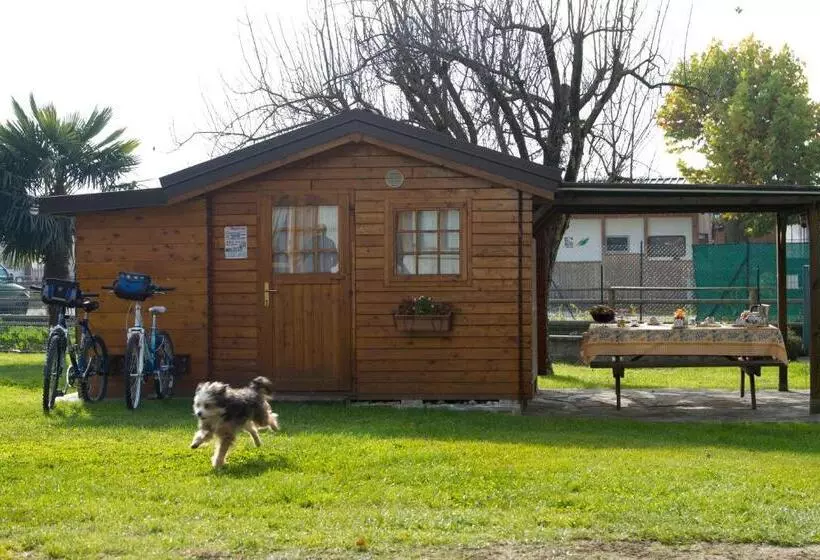 Aamiaismajoitus (B&B) Guest House Il Nido Dello Svasso  Foresteria Lombarda