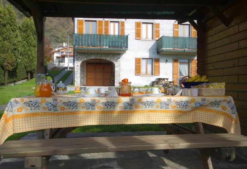 Nocleg ze śniadaniem Guest House Il Nido Dello Svasso  Foresteria Lombarda