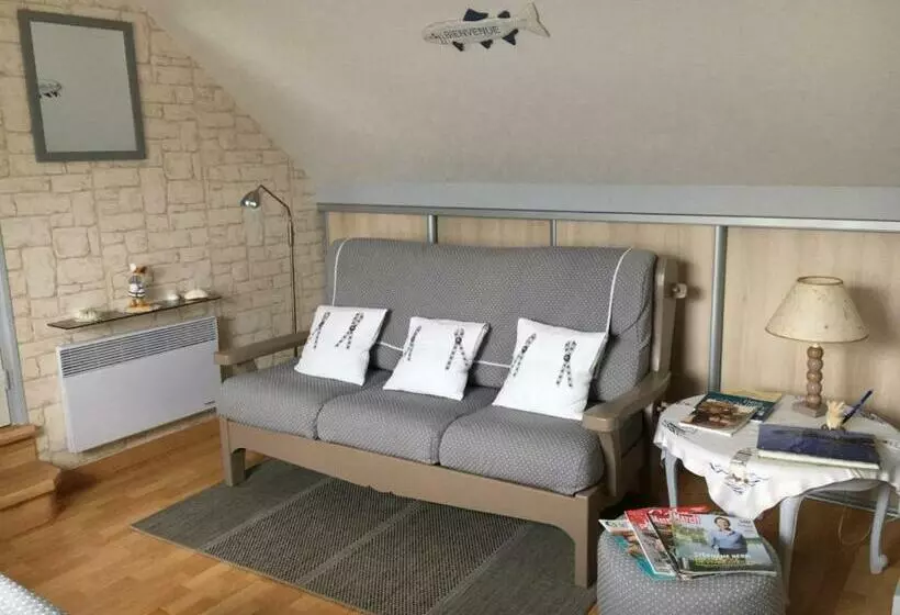 تختخواب و صبحانه La Maison S Apelle Le P Tit Nid