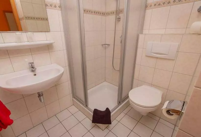 Aamiaismajoitus (B&B) Weingut Christian Bucher