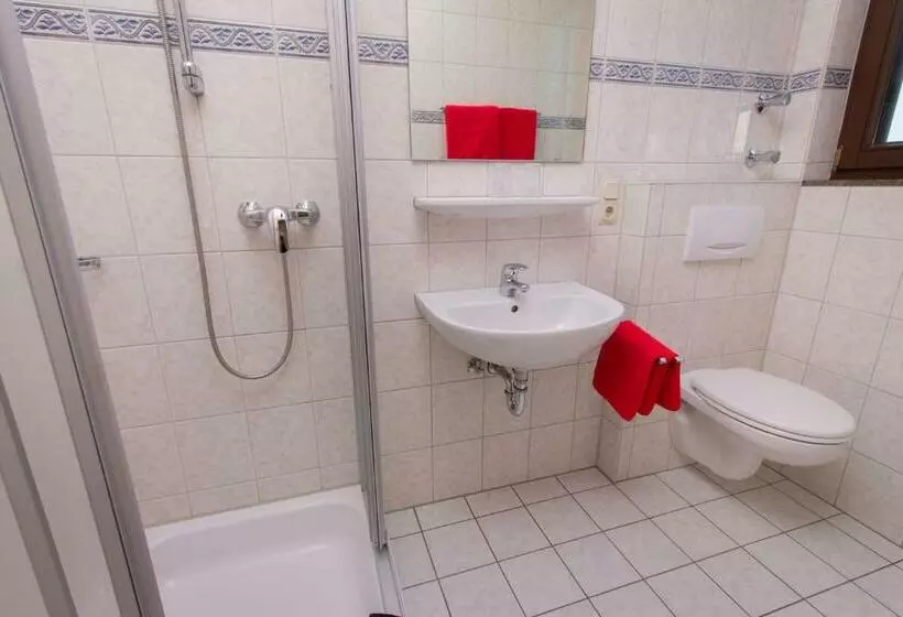 Aamiaismajoitus (B&B) Weingut Christian Bucher