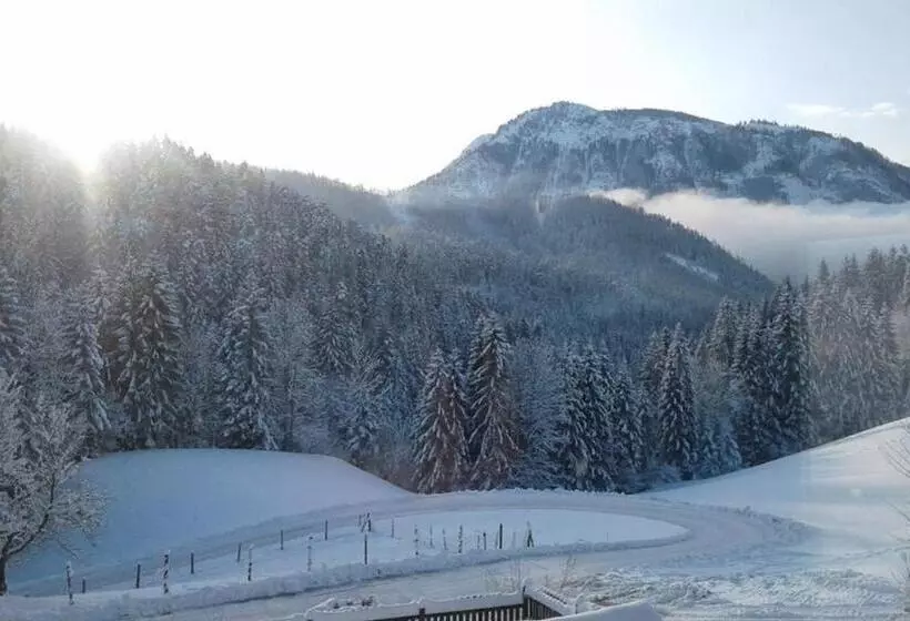 Hotelli Familienbauernhof Glockriegl