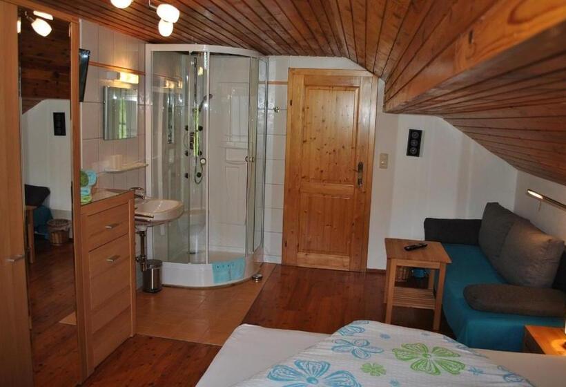 ホテル Familienbauernhof Glockriegl