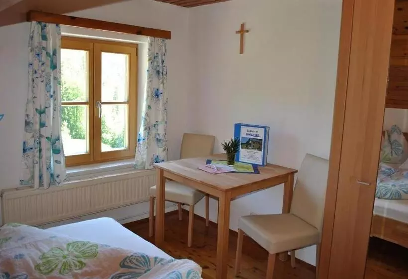 Hotelli Familienbauernhof Glockriegl