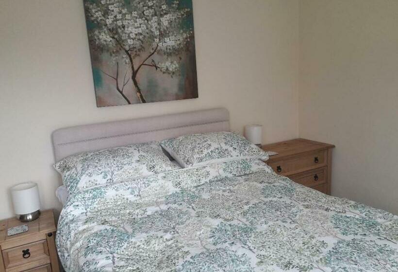 Old Orchard Bed & Breakfast