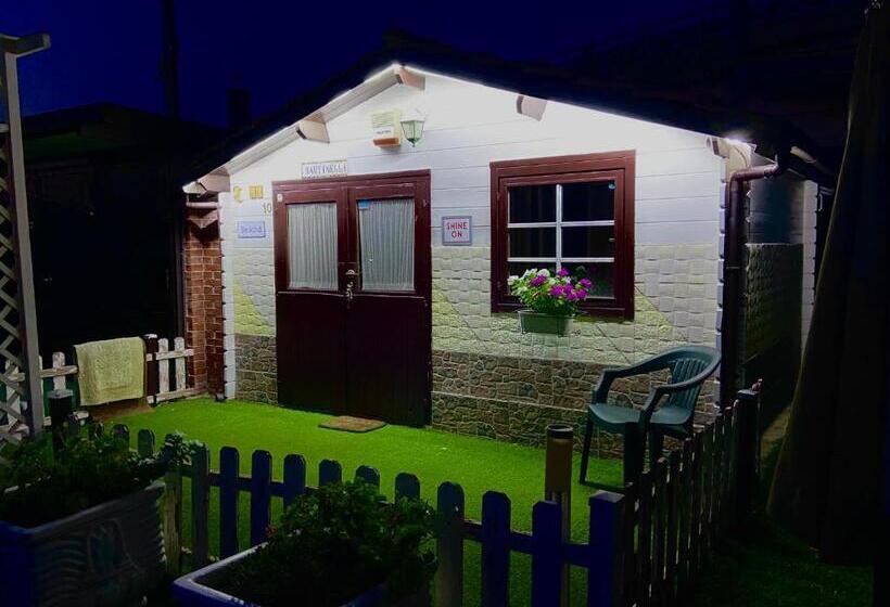 ペンション Camera Con Giardino E Piscina