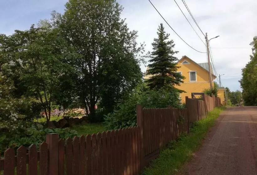 Majatalo Guesthouse Lokinlaulu