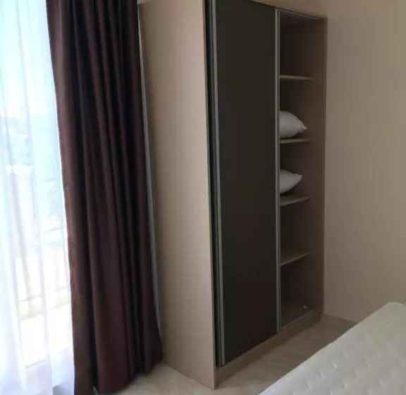 Vase Apartments