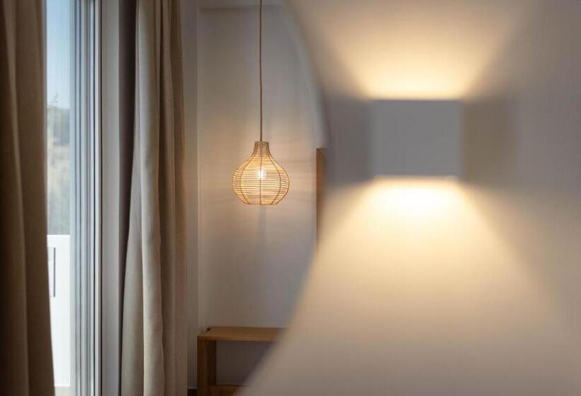 בית מלון כפרי Absolute Kiotari Resort