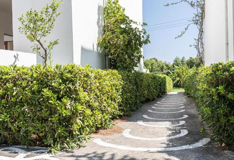 בית מלון כפרי Absolute Kiotari Resort