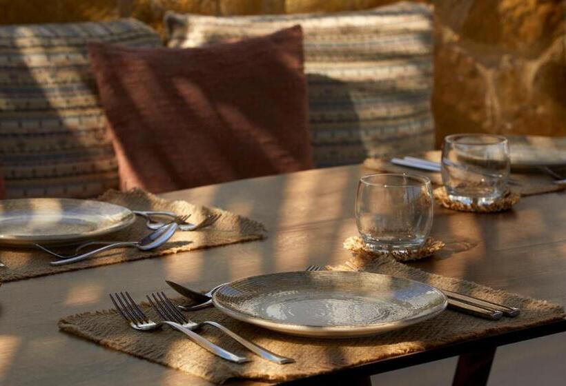 בית מלון כפרי Absolute Kiotari Resort