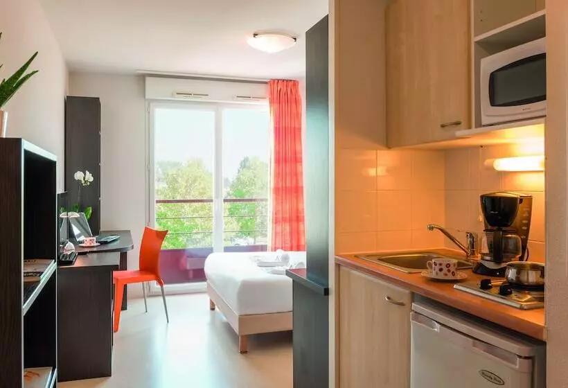 Отель Appart City Classic Nantes St Herblain