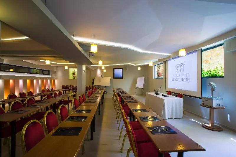 Отель Atlantis Beach