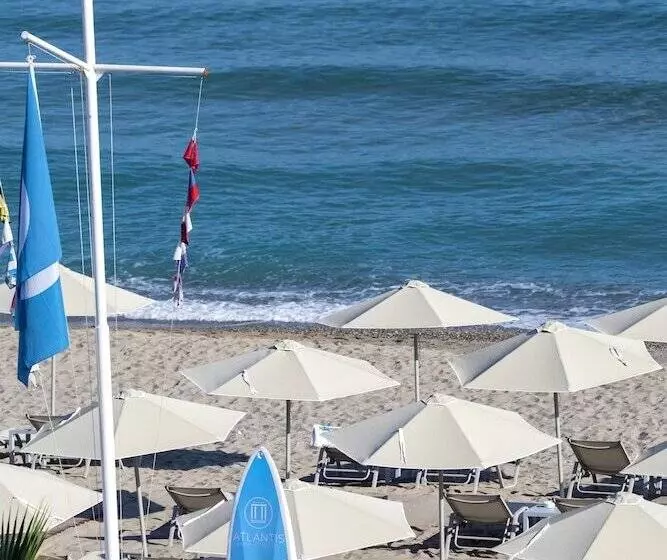 Отель Atlantis Beach
