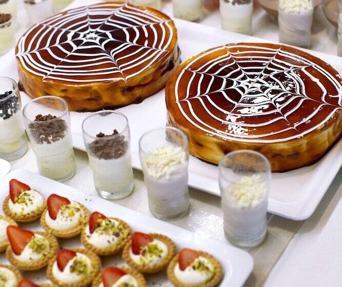 בית מלון כפרי Atlantis Beach