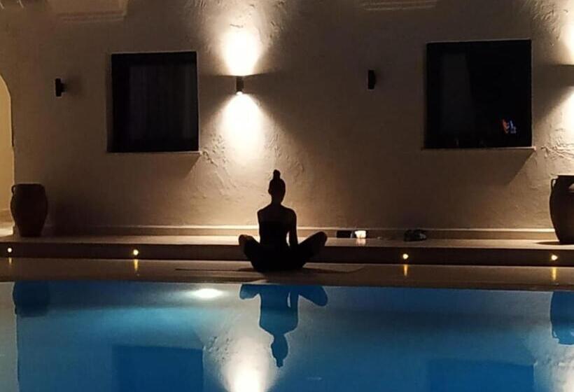 בית מלון כפרי Bitez Corner Boutique