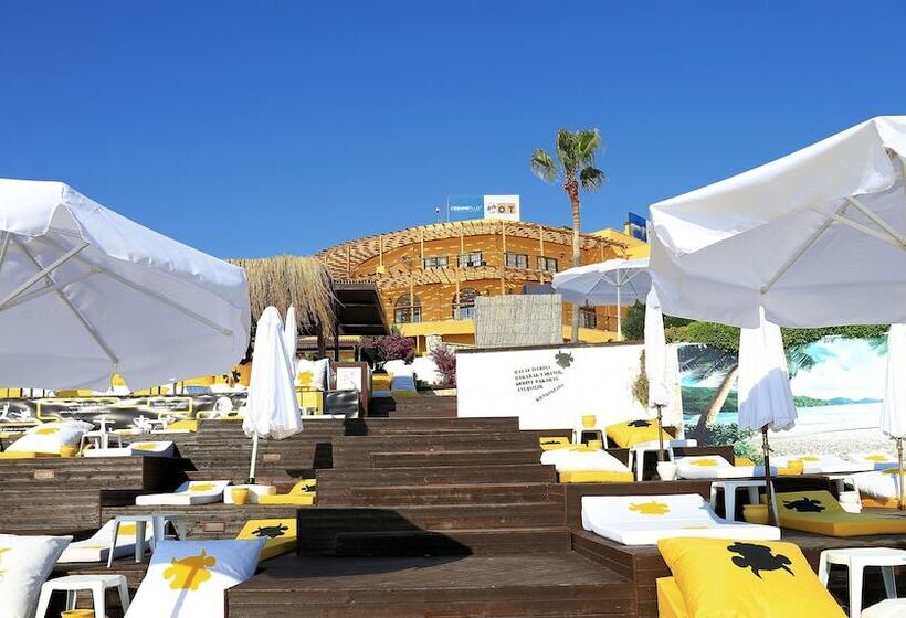 בית מלון כפרי Ceshme Plus