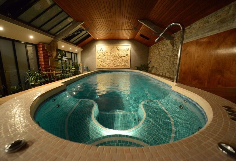 فندق Chateau Du Boisniard