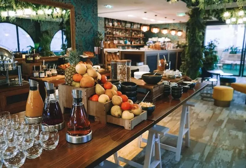 Five Seas By Inwood Hotels