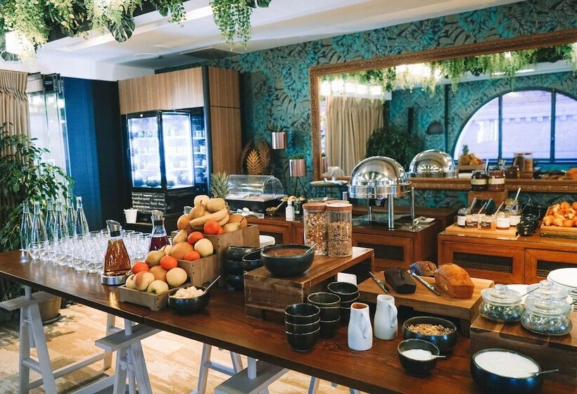 Five Seas By Inwood Hotels