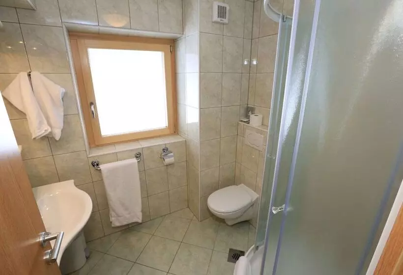 هتل Gasperin Bohinj