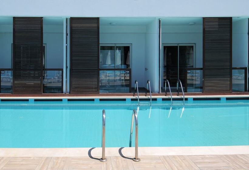 Отель Gold Island Selected