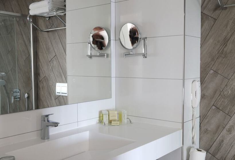 Отель Gold Island Selected