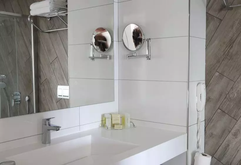 Отель Gold Island Selected