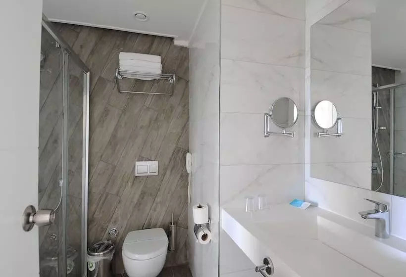 Отель Gold Island Selected