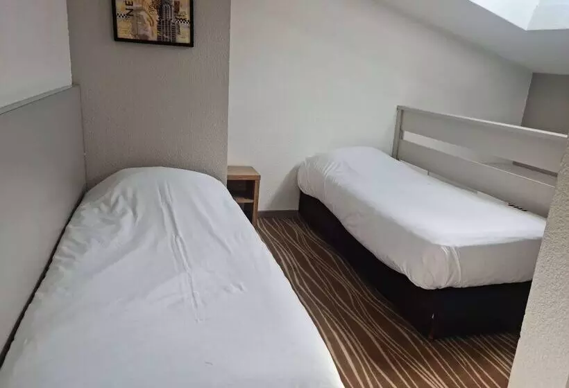 هتل Kyriad Montpellier Sud A709