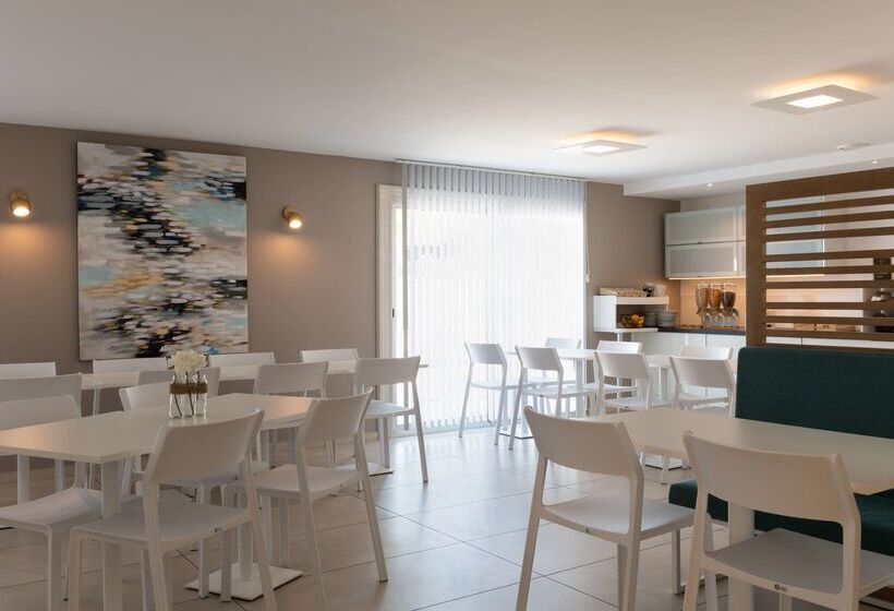 فندق Kyriad Montpellier Sud   A709