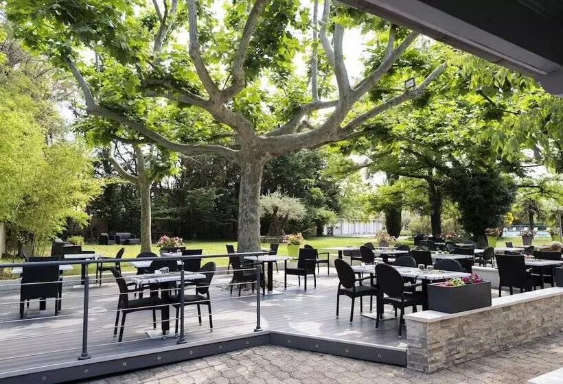 Logis Hotel Restaurant Spa Les Oliviers