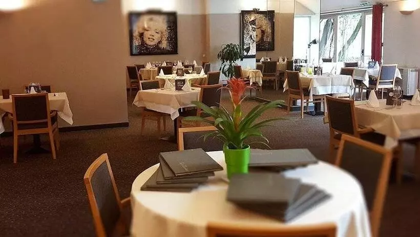 Logis Hotel Restaurant Spa Les Oliviers