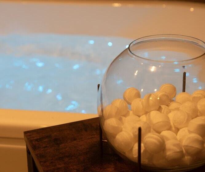 Logis Hotel Restaurant Spa Les Oliviers