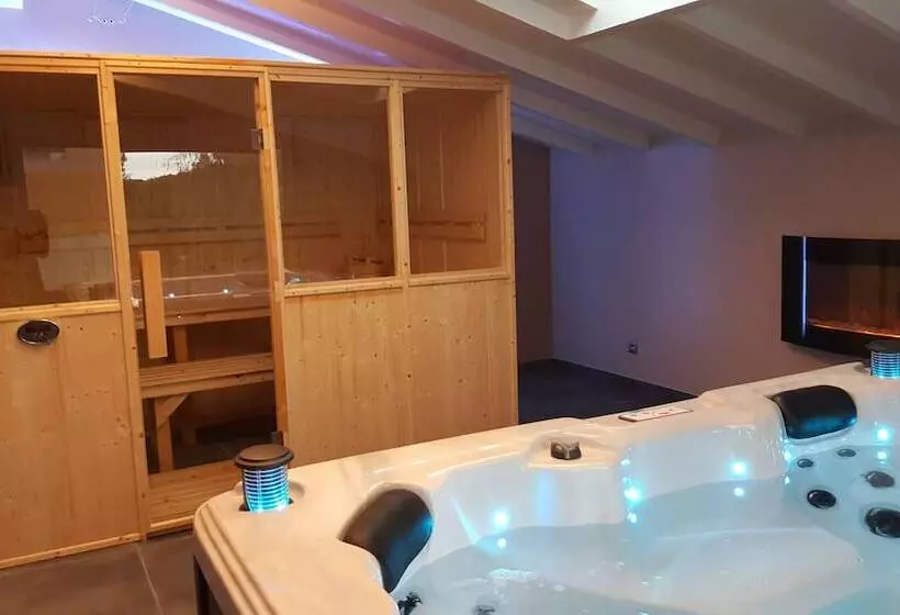 Logis Hotel Restaurant Spa Les Oliviers