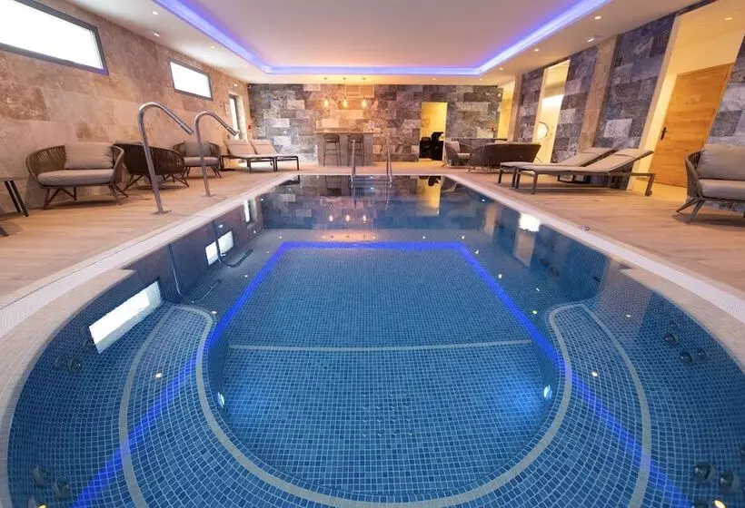 Logis Hotel Restaurant Spa Les Oliviers