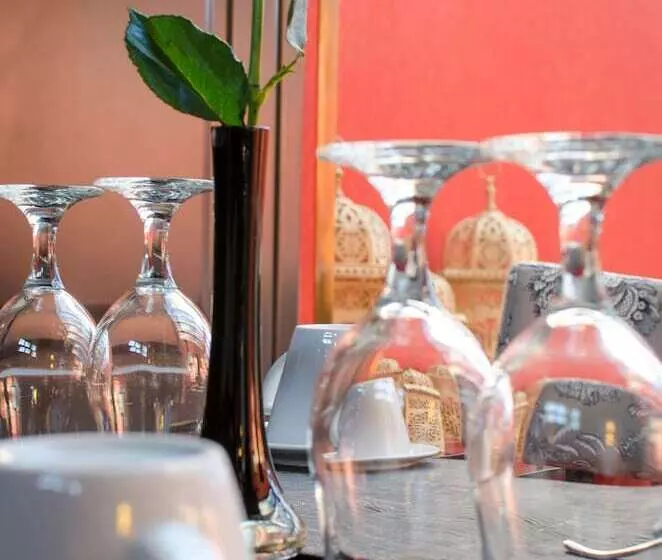 Maison Grecque Hotel Extraordinaire