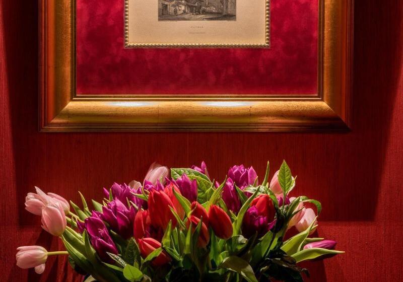 Maison Grecque Hotel Extraordinaire