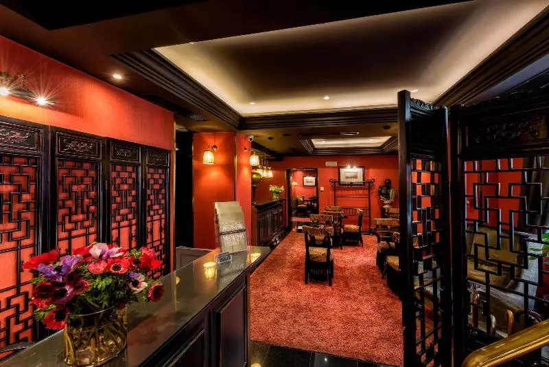 Maison Grecque Hotel Extraordinaire