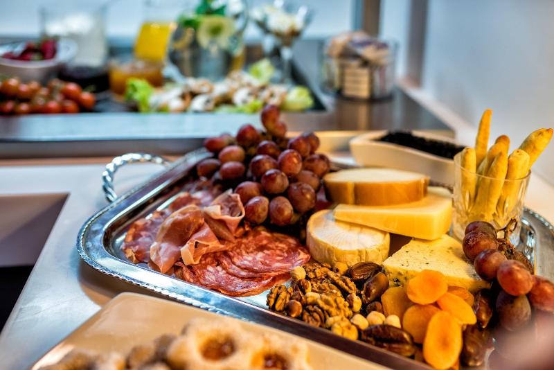 Maison Grecque Hotel Extraordinaire