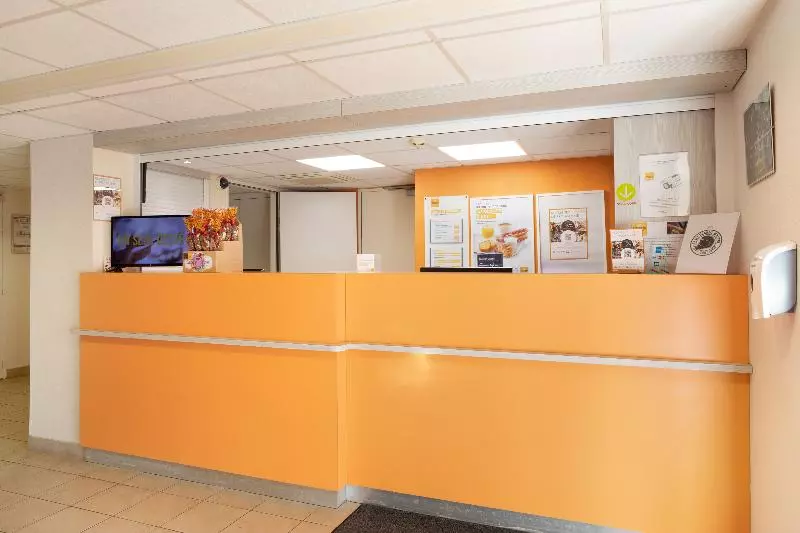 Отель Premiere Classe Maubeuge