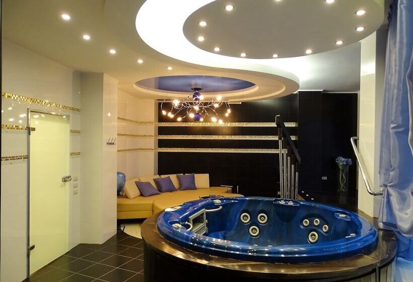 Ramada Hotel & Suites By Wyndham Alabuga