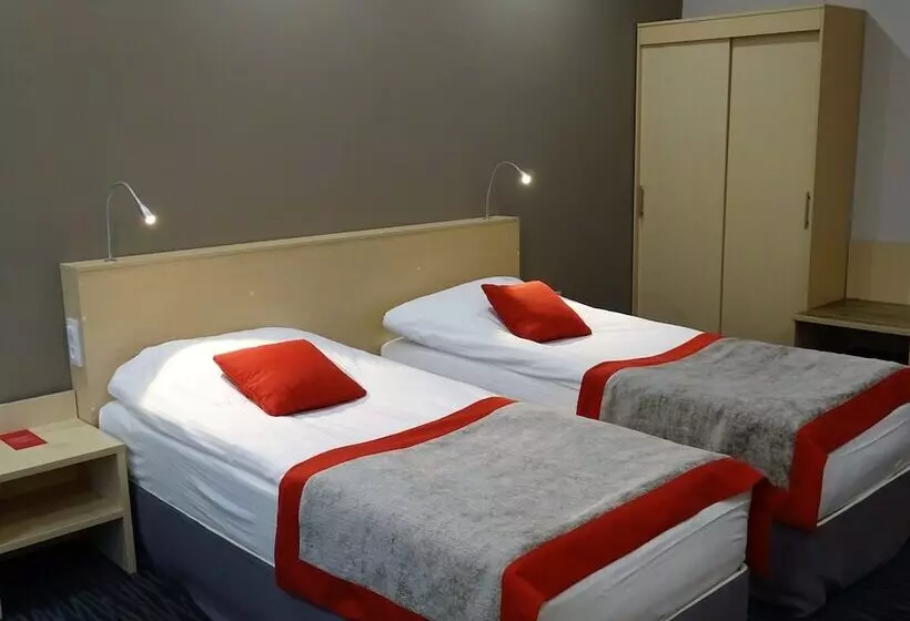 Ramada Hotel & Suites By Wyndham Alabuga