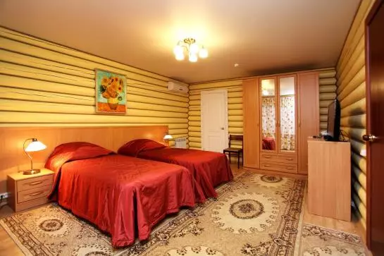 هتل Sosnoviy Bor Guest House