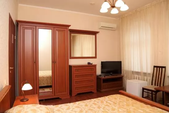 هتل Sosnoviy Bor Guest House